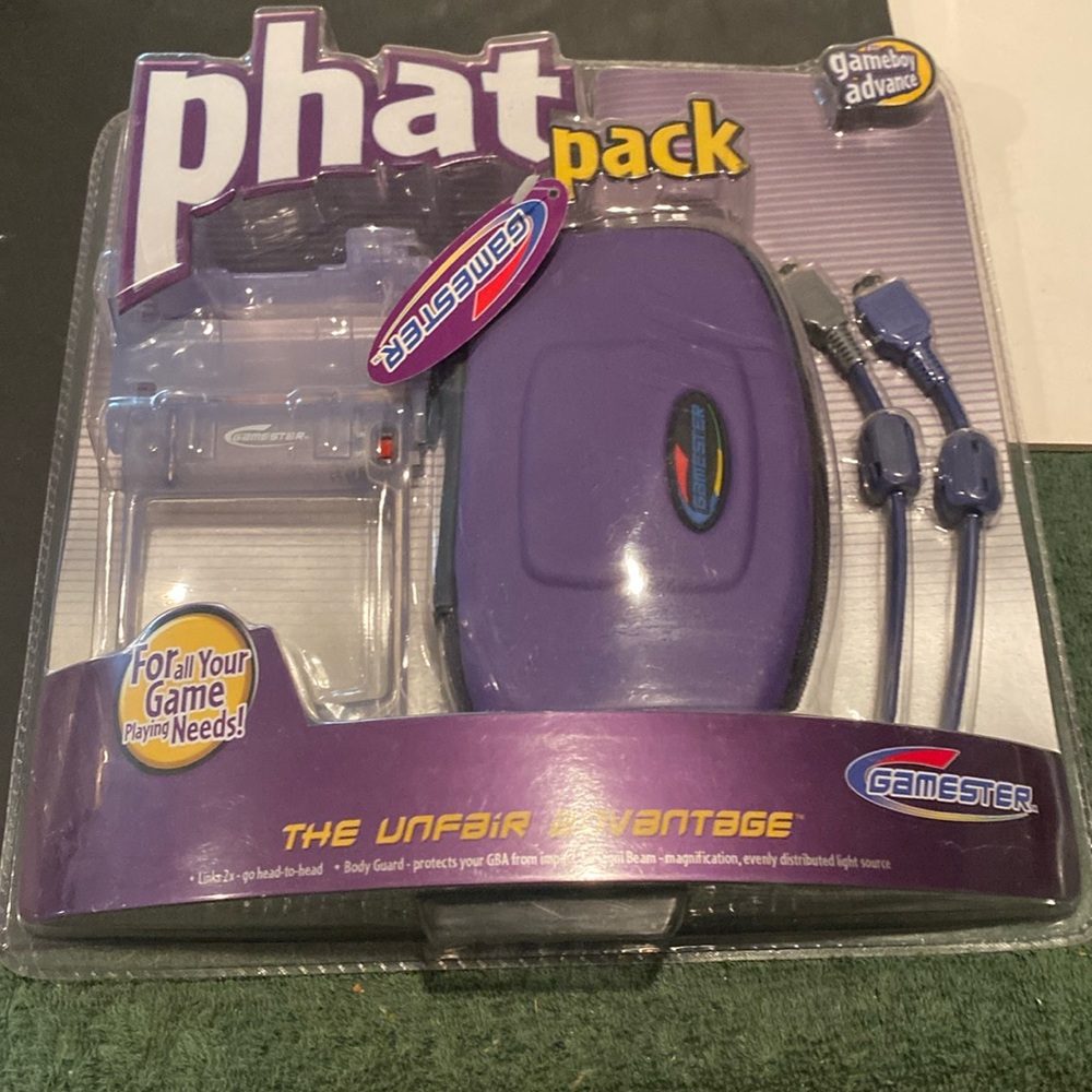 NWT Phat Pack Gamester Set for Gameboy Advance